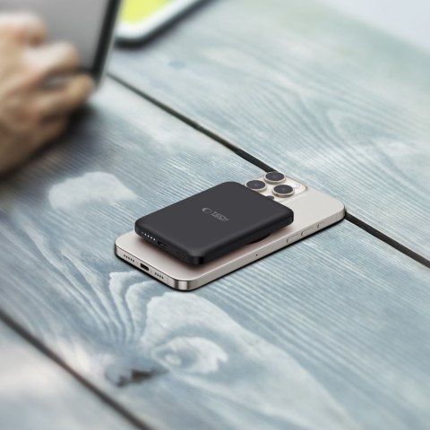 Powerbank magnetyczny 5000mAh LifeMag PB10 MagSafe 15W USB-C z kablem USB-C - czarny