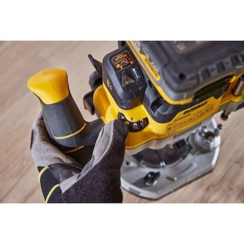 DeWALT DCW620NT-XJ frezarka/trymer Czarny, Żółty 23000 RPM