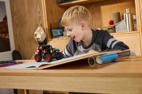 LEGO Technic 42219 - Monster Jam Grave Digger Ogień i lód