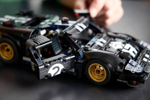 LEGO Technic 42223 - Samochód wyścigowy 1966 Ford GT40 MKII