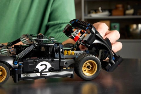 LEGO Technic 42223 - Samochód wyścigowy 1966 Ford GT40 MKII