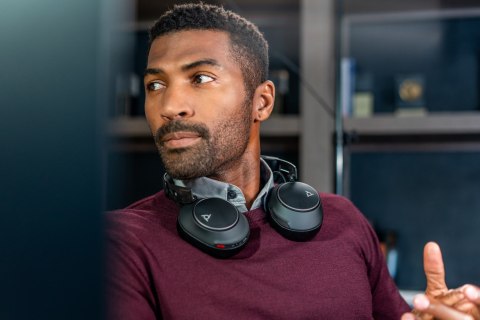 POLY Zestaw słuchawkowy Voyager Surround 80 UC USB-C + przejściówka USB-C/A