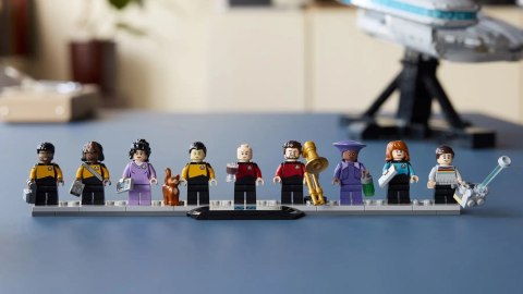 LEGO Icons 10356 - Star Trek: U.S.S. Enterprise NCC-1701-D