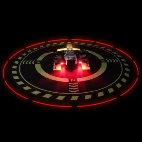 Mata - przenośne składane lądowisko z oświetleniem dla drona