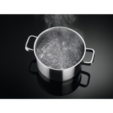 Płyta indukcyjna ELECTROLUX EIV83443BW Slim-fit 78 cm | Bridge | Hob2Hood | PowerBoost | biały | bezramkowa