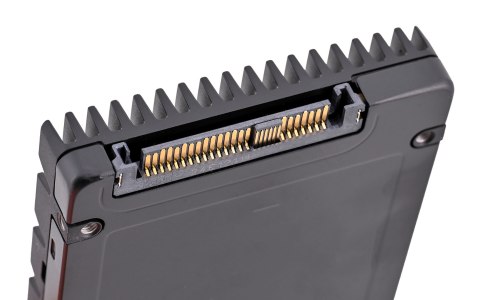 Dysk SSD Micron 7500 PRO 15.36TB U.3 (15mm) NVMe Gen4 MTFDKCC15T3TGP-1BK1DABYYR (DWPD 1) TCG