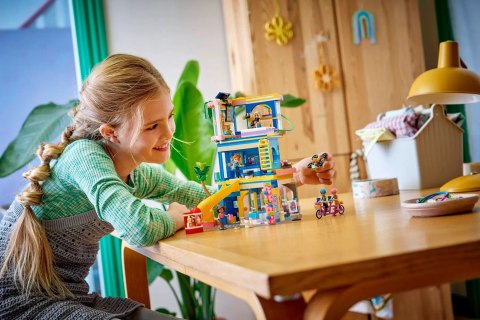 LEGO Friends 42689 - Domek klubu przyjaciół z Heartlake