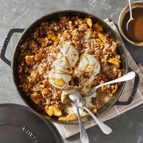 Głęboka patelnia do duszenia z pokrywką STAUB 40511-472-0 - czarna 28 cm