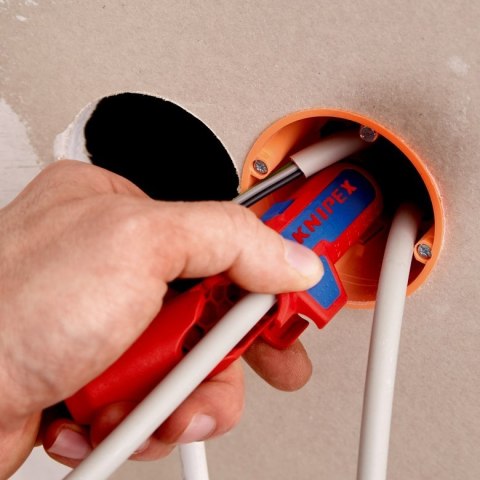 Uniwersalne narzędzie do ściągania izolacji Knipex ErgoStrip (16 95 02 SB)