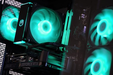 Actina View 5600/16GB/1TB/RX9060XT/650W