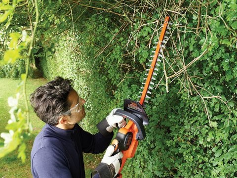 Nożyce do żywopłotu Li-Ion 18V BBLACK+DECKER