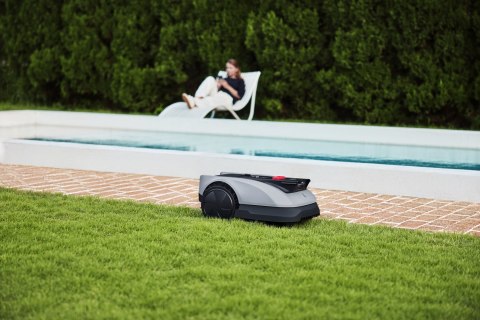 Robot do koszenia trawy Ecovacs Goat 0600 RTK