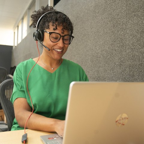 Zestaw słuchawkowy POLY Blackwire 8225 Stereo 8X225AA USB-C z certyfikatem Microsoft Teams + przejściówka USB-C/A