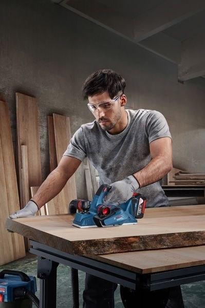 Bosch GHO 185-LI Czarny, Niebieski 14000 RPM