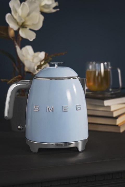 Mini czajnik SMEG Kettle KLF05PBEU 0,8L pastelbleu