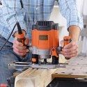 Frezarka górnowrzecionowa 1200WBLACK+DECKER KW1200E