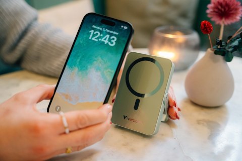 Verbatim Charge 'n' Go Magnetic Wireless Litowo-polimerowy (LiPo) 10000 mAh Bezprzewodowe ładowanie Czarny