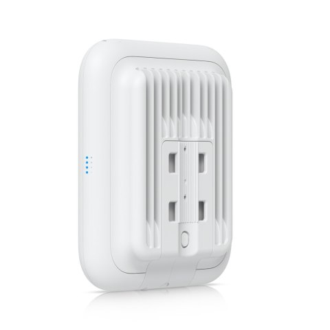 Access Point Wi-Fi 7 Ubiquiti UniFi U7 Outdoor 2.4GHz(2x2)/5GHz(2x2) PoE+ 1x2,5G