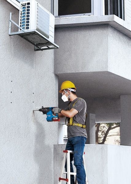 Młot udarowy akumulatorowy BOSCH B 611923021 SDS+ GBH 187-LI 2*5.0AH