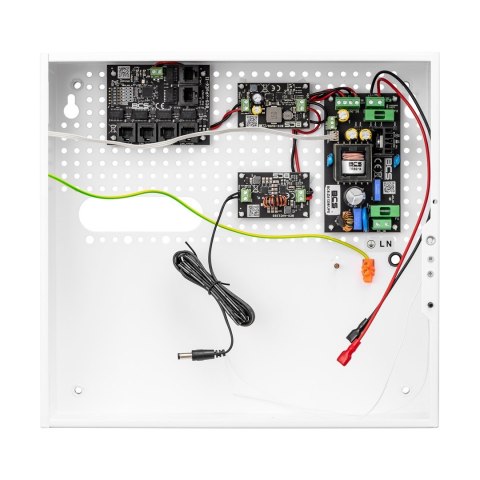System zasilania buforowego PoE do 4 kamer i rejestratora