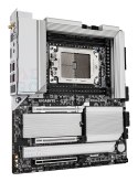 GIGABYTE TRX50 AERO D płyta główna AMD TRX50 Socket sTR5 Rozszerzone ATX