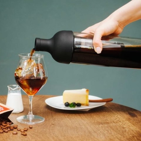 Butelka Cold Brew z filterm 750ml HARIO czarny