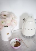 Czajnik elektryczny SMEG KLF04CREU kremowy