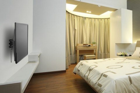 Equip 650322 uchwyt do telewizorów 2,54 m (100") Czarny
