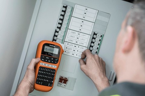 Brother PT-E110 drukarka etykiet Termotransferowy 180 x 180 DPI 20 mm/s HGe/TZe QWERTY