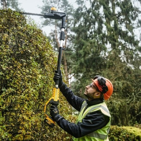 Nożyce akumulatorowe do żywopłotu DeWALT DCMPH566N 55cm na wysięgniku 3.35m