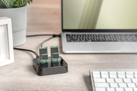 Digitus Podwójna stacja dokująca do dysków SSD M.2 NVMe z funkcją klonowania offline, USB-C™