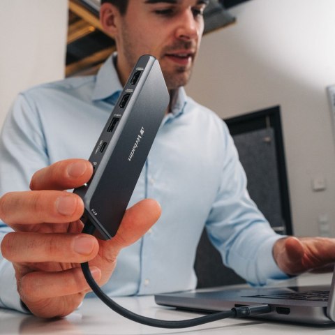 Adapter Verbatim CMH-14 USB Type-C 5000 Mbit/s Srebrny