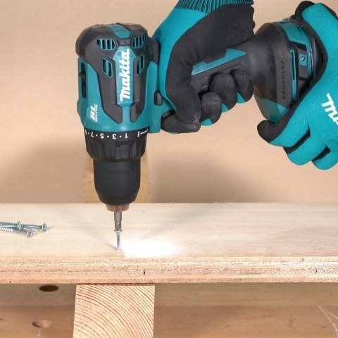 Makita DDF490Z wiertło 1900 RPM Zamek centralny 1,7 kg Niebieski, Czarny