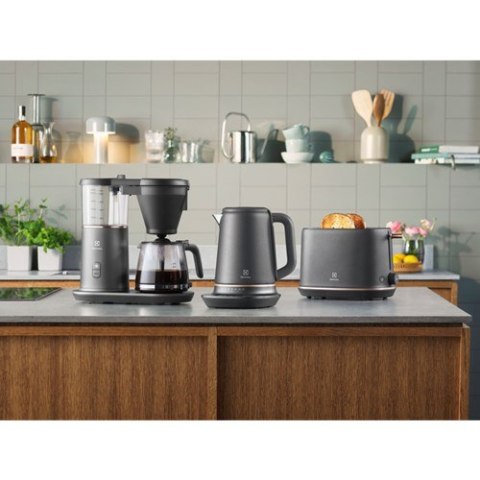 Czajnik ELECTROLUX E7K1-6BP