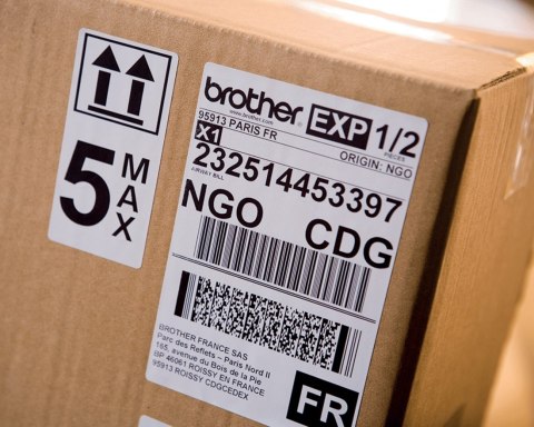 Brother QL-1110NWB drukarka etykiet bezpośrednio termiczny 300 x 300 DPI 110 mm/s Przewodowy i Bezprzewodowy Przewodowa sieć LAN
