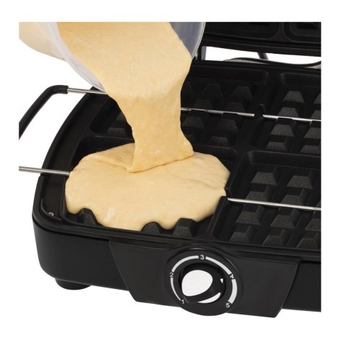 Gofrownica kwadratowa do 4 gofrów belgijskich z podnośnikiem 1200W