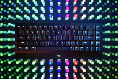 Razer | BlackWidow V3 Mini HyperSpeed | Mechaniczna klawiatura do gier | Podświetlenie LED RGB | USA | Bezprzewodowa | Czarna | 