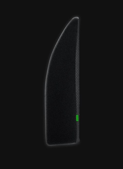 Razer | 400 x 364 x103 mm | Na zewnątrz: Pokrycie z aksamitnej tkaniny (z przyczepną gumą z tyłu); Wnętrze: Pianka z pamięcią ks