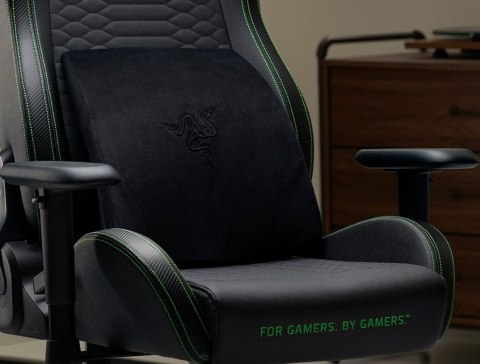 Razer | 400 x 364 x103 mm | Na zewnątrz: Pokrycie z aksamitnej tkaniny (z przyczepną gumą z tyłu); Wnętrze: Pianka z pamięcią ks