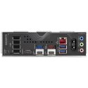 Gigabyte X870 EAGLE WIFI7 | Rodzina procesorów AMD | Gniazdo procesora AM5 | DDR5 DIMM | Obsługiwane interfejsy dysków twardych 