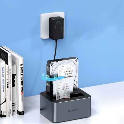 Stacja dokująca 6626C3-C-V1 z klonowaniem offline na 2 dyski 2.5'' / 3.5'' SATA HDD / SSD - szara