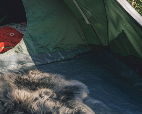 Outwell Cloud 2 Two Room Dome Tent for 2 Persons, Green | Outwell