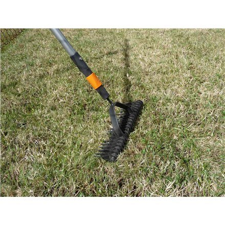 Fiskars Aerator Rake