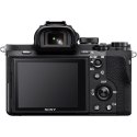 Sony | ILCE7M2B.CEC | Aparat bezlusterkowy | 24,3 MP | ISO 51200 | Przekątna wyświetlacza 7,62 " | Nagrywanie wideo | Wi-Fi | Po