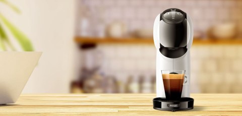 Delonghi Coffee Maker | EDG226.W Dolce Gusto Genio S | Pump pressure 15 bar | Capsule | 1600 W | White