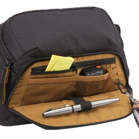 Case Logic | Viso Small Camera Bag | CVCS-102 | Shoulder bag | Black | Fits a compact DSLR with zoom lens or a mirrorless camera