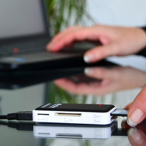 AXAGON External 5-slot reader | CRE-X1