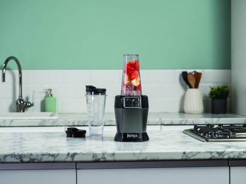 Blender | BN495EU | Tabletop | 1000 W | Materiał słoika Plastik | Pojemność słoika 0.7+0.7 L | Kruszenie lodu | Czarny/Srebrny