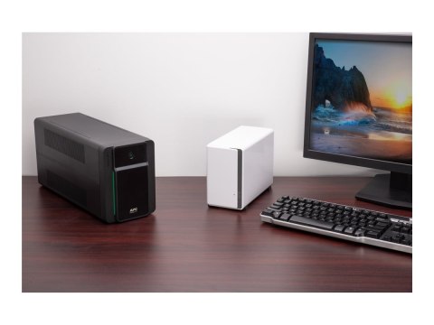 Schneider Electric APC Easy UPS | BVX1200LI | 1200 VA | 650 W