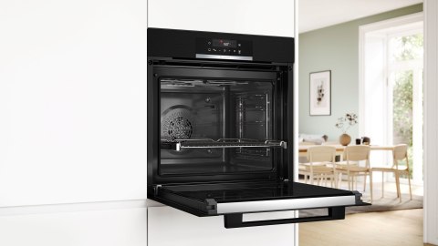 Piekarnik elektryczny Bosch HBA372EB3 Serie 4 71 l | AirFry | piroliza | chłodny front 30°C | czarny